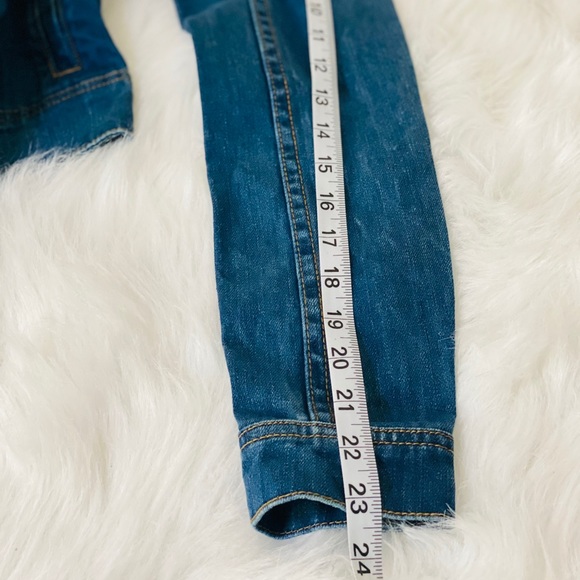 A Pea in the Pod Maternity Jacket - Picture 9 of 9